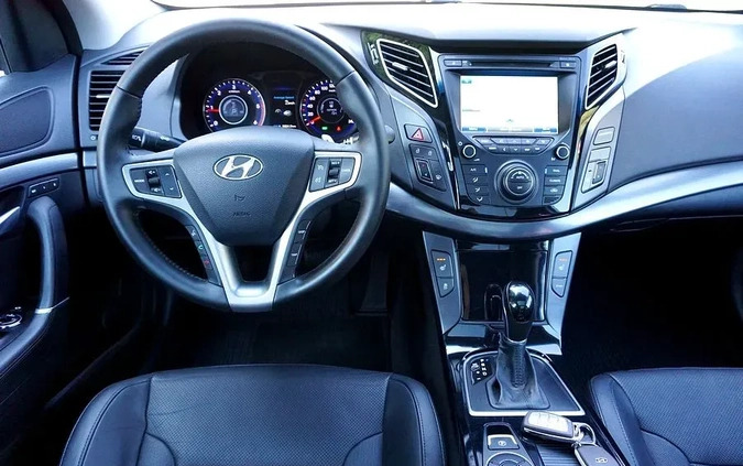 Hyundai i40 cena 36700 przebieg: 246000, rok produkcji 2011 z Płock małe 742